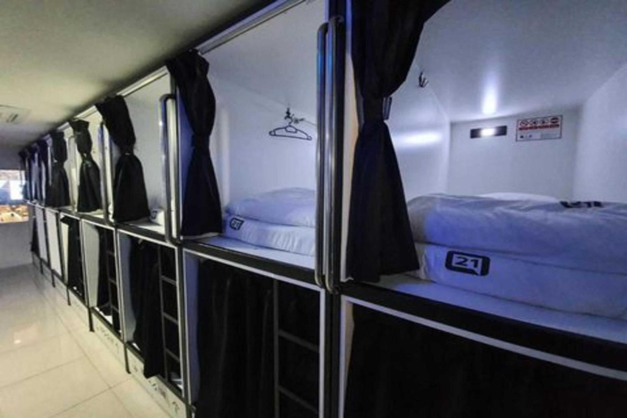 Oyo 91036 J Capsule Hotel @ Jalan Bukit Bintang — Photos 2